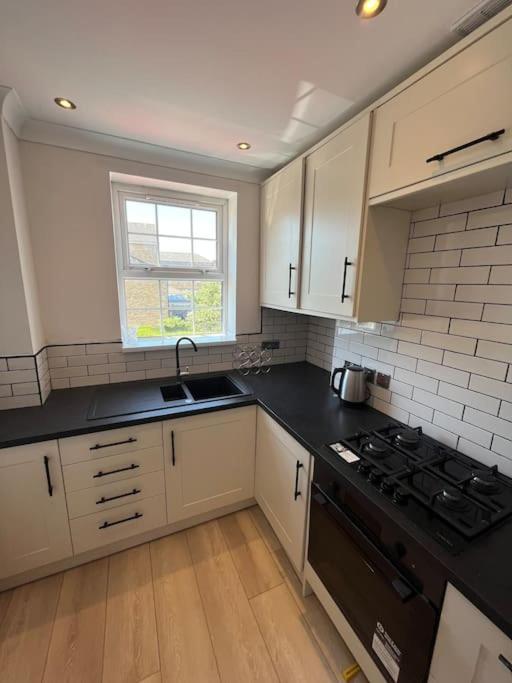Stylish Penarth Marina Apartment Cardiff Exterior photo